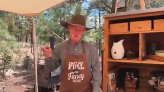 Cowboy Beans and Cast Iron Cornbread from the 1800s Cattle Drives